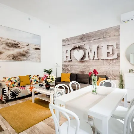 Lavender Apartment *